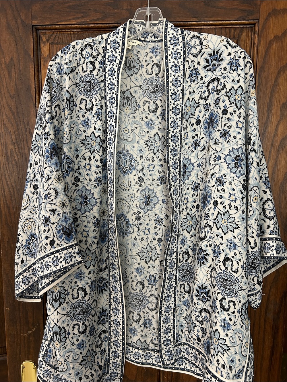 Max Studio White Blue Floral Paisley Kimono Jacket